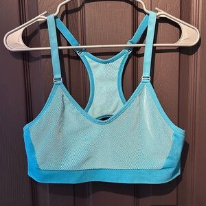 ✔️NIKE Dri-More Sports Bra